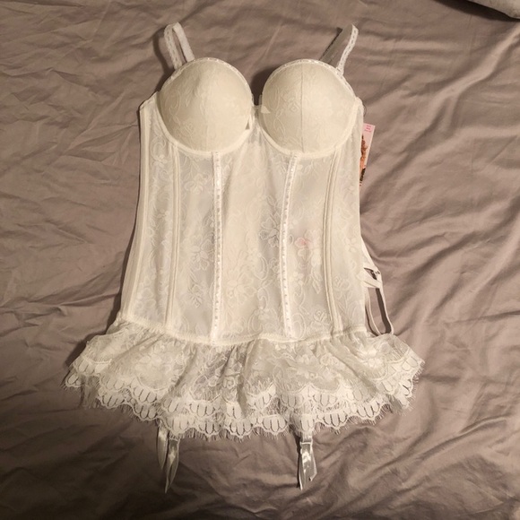 Sold - Picture 1 of 6